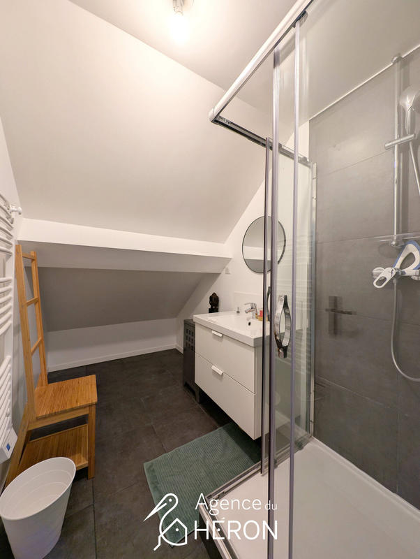 Maison - 151 m² - 7 pièces