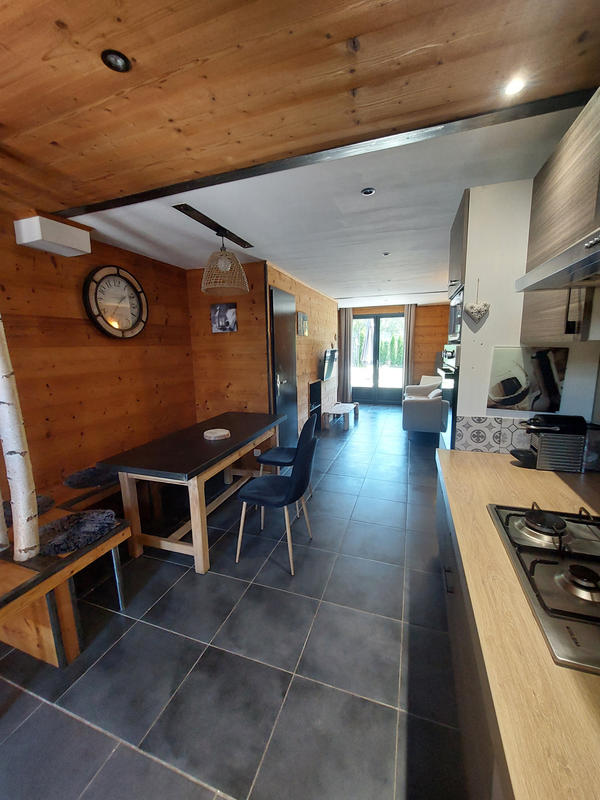 Maison - 396 m² - 14 pièces