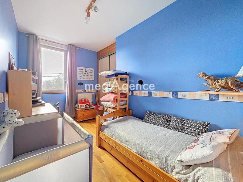 Maison - 200 m² - 9 pièces