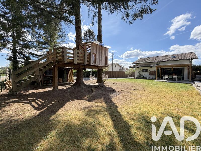 Maison - 152 m² - 5 pièces