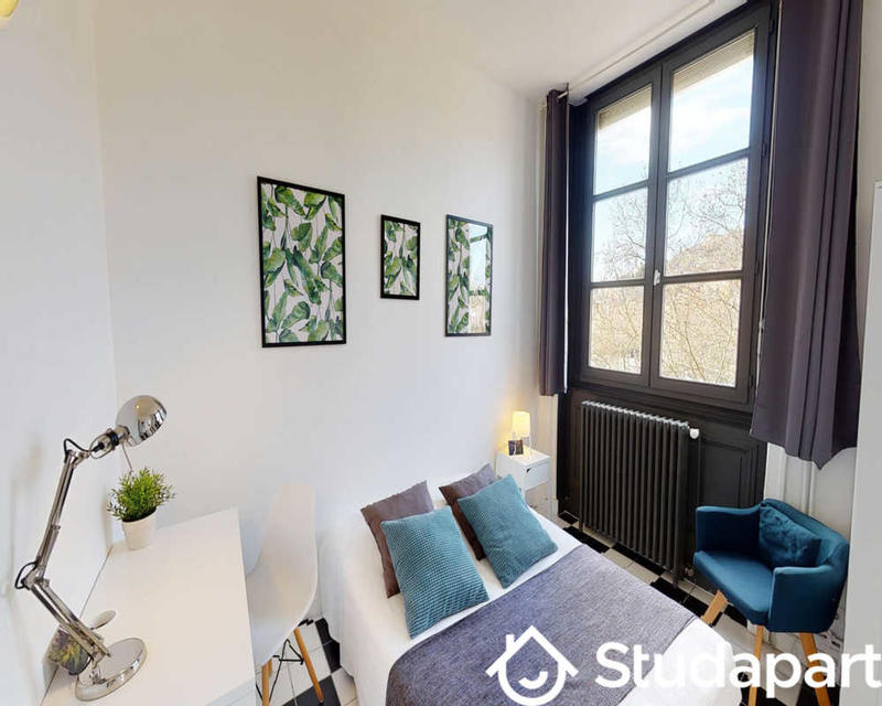 Chambre - 110 m² - 1 pièce