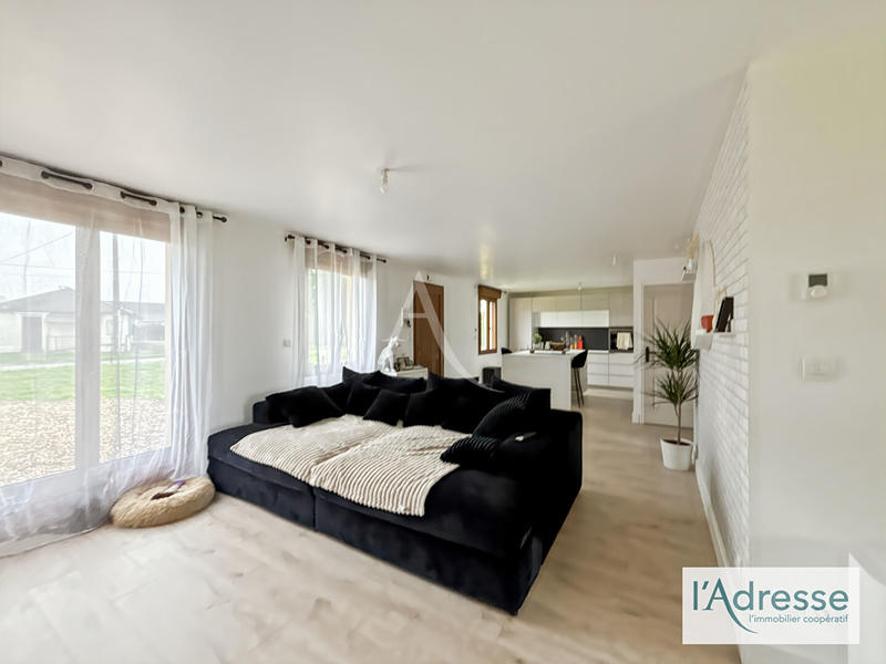 Maison - 90 m² - 3 pièces