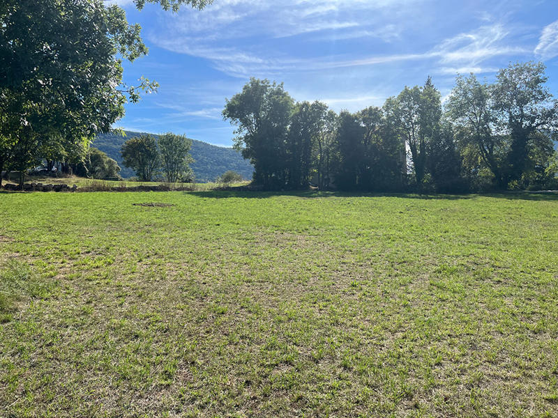 Terrain - 1 500 m²