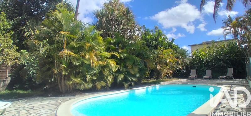 Maison - 191 m² - 6 pièces