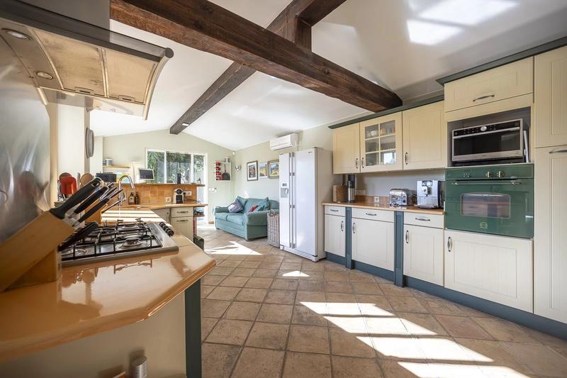 Maison - 194 m² - 5 pièces