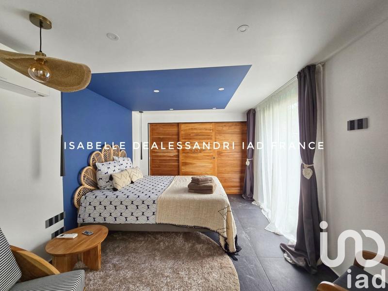 Maison - 340 m² - 10 pièces