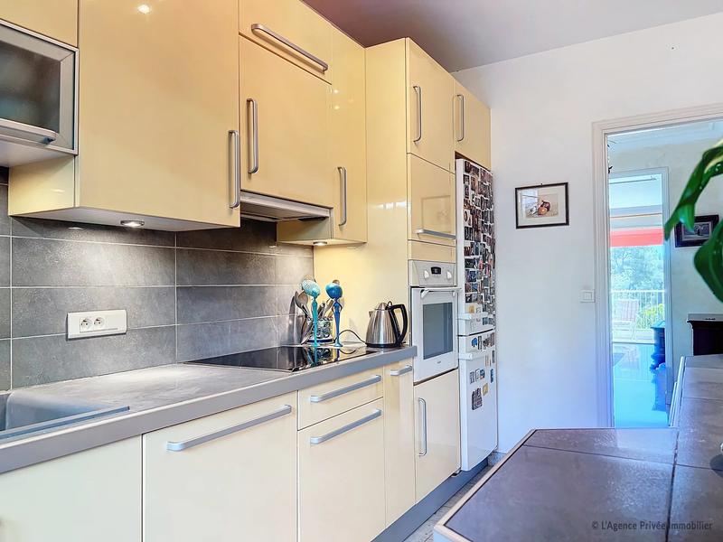 Appartement - 110 m² - 5 pièces