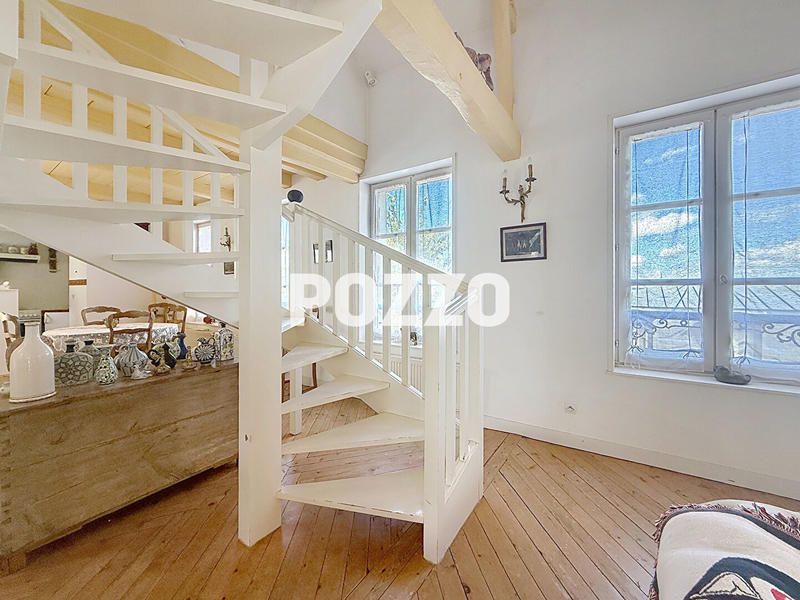 Maison - 163 m² - 6 pièces