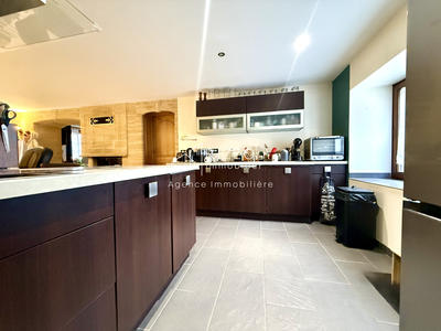 Appartement - 94 m² - 4 pièces