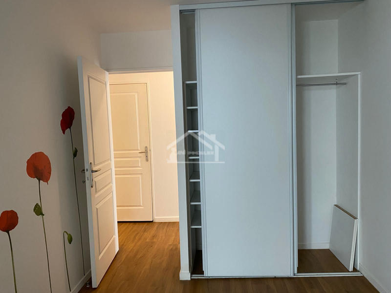 Appartement - 94 m² - 4 pièces