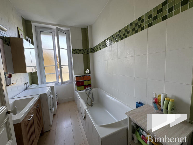 Maison - 172 m² - 8 pièces