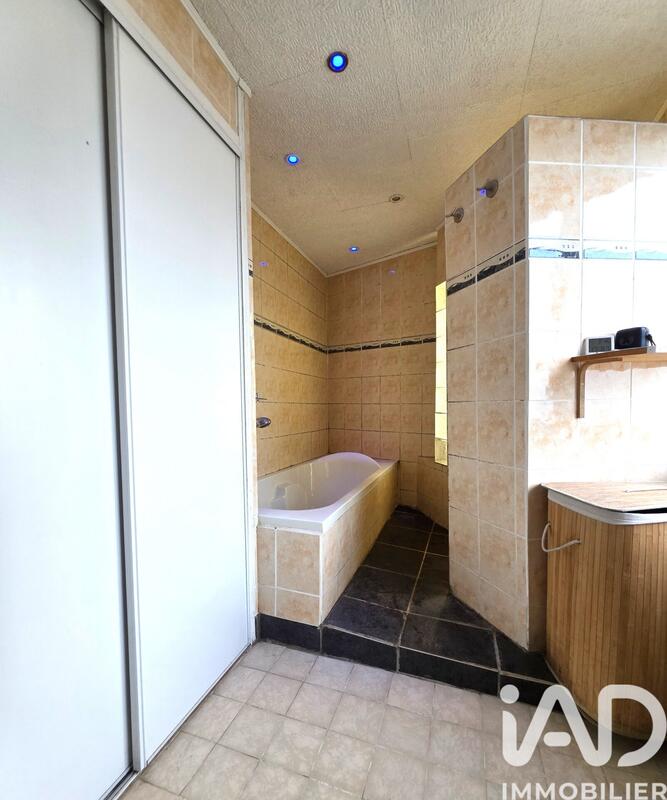 Maison - 142 m² - 6 pièces