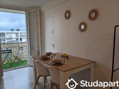 Chambre - 10 m² - 1 pièce