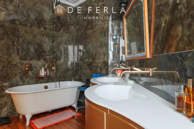 Appartement - 99 m² - 4 pièces