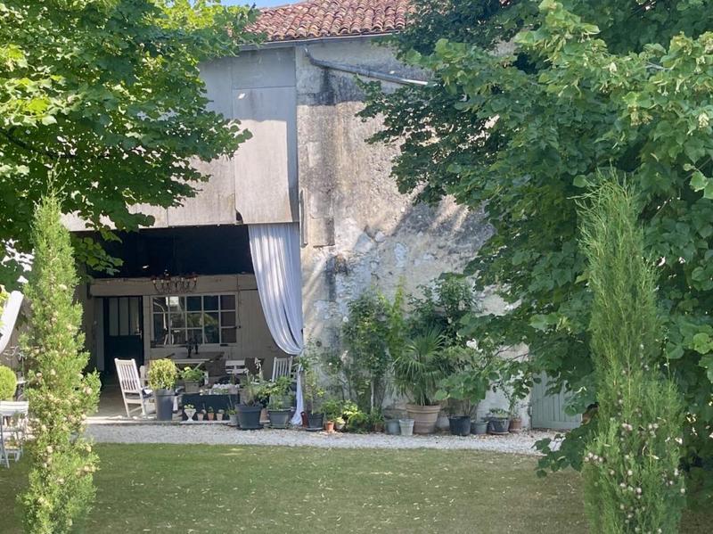 Maison de maîtres - 247 m² - 7 pièces