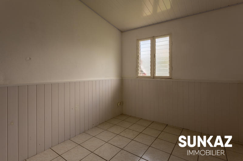 Maison - 83 m² - 5 pièces