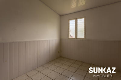 Maison - 83 m² - 5 pièces