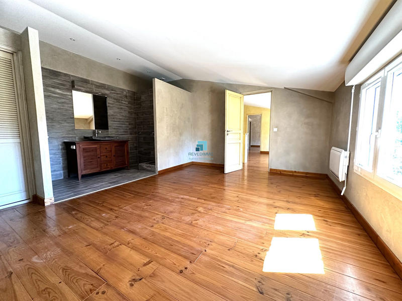 Bastide - 296 m² - 7 pièces