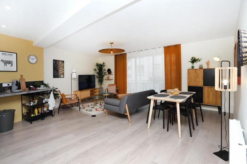Appartement - 87 m² - 5 pièces