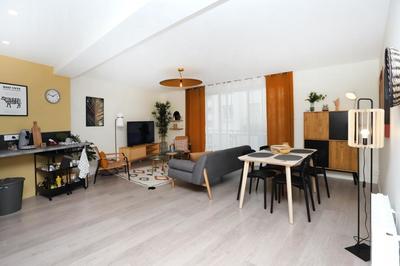 Appartement - 87 m² - 5 pièces