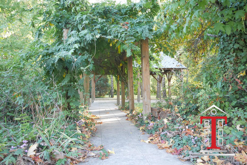 Maison ancienne - 230 m² - 8 pièces