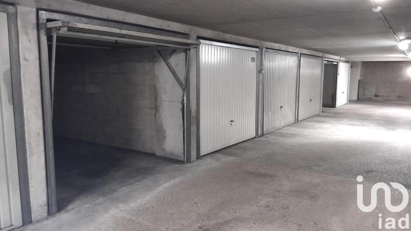 Parking - 13 m²