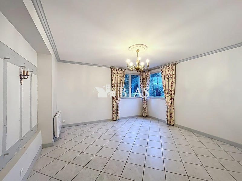 Maison ancienne - 155 m² - 6 pièces