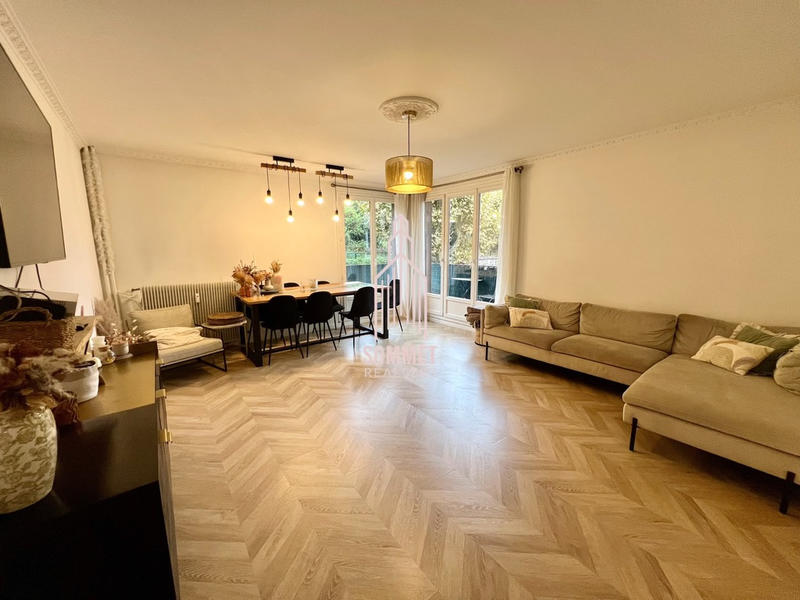 Appartement - 99 m² - 4 pièces