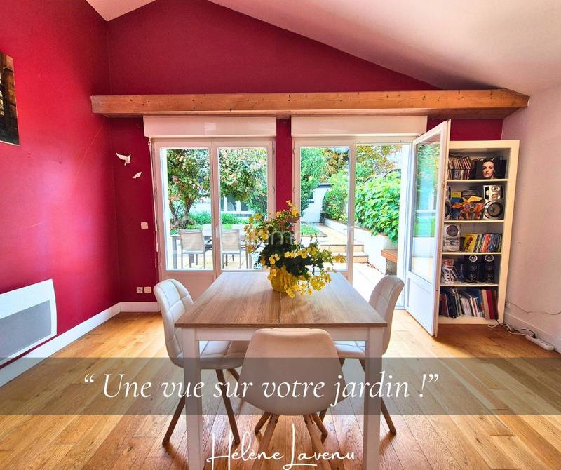 Appartement - 90 m² - 4 pièces