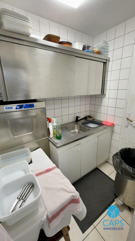 Local commercial - 160 m² - 3 pièces