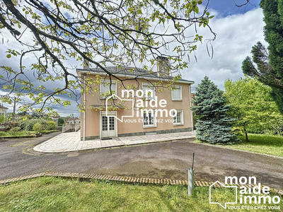 Maison - 300 m² - 15 pièces