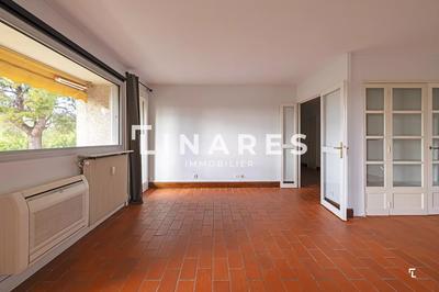 Appartement - 80 m² - 3 pièces