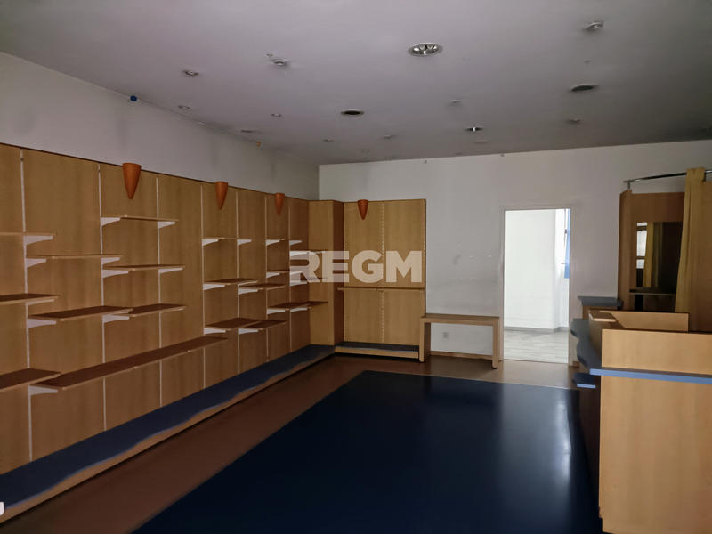 Local commercial - 100 m²