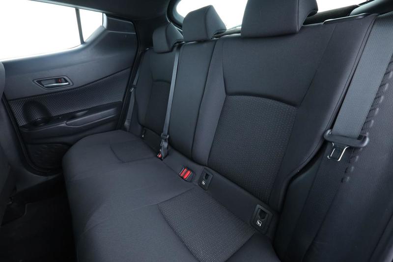 Toyota c-Hr 1.8 Hybride Dynamic 122 ch