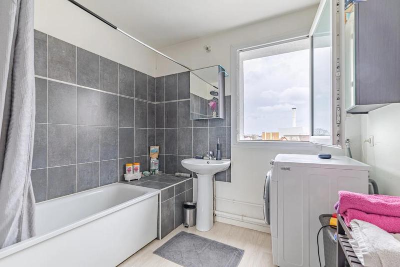 Appartement - 75 m² - 4 pièces