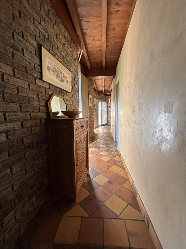 Villa - 168 m² - 9 pièces