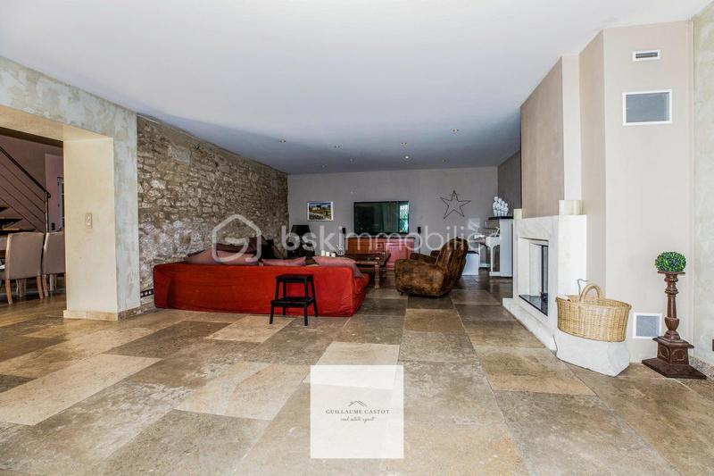 Mas - 486 m² - 10 pièces