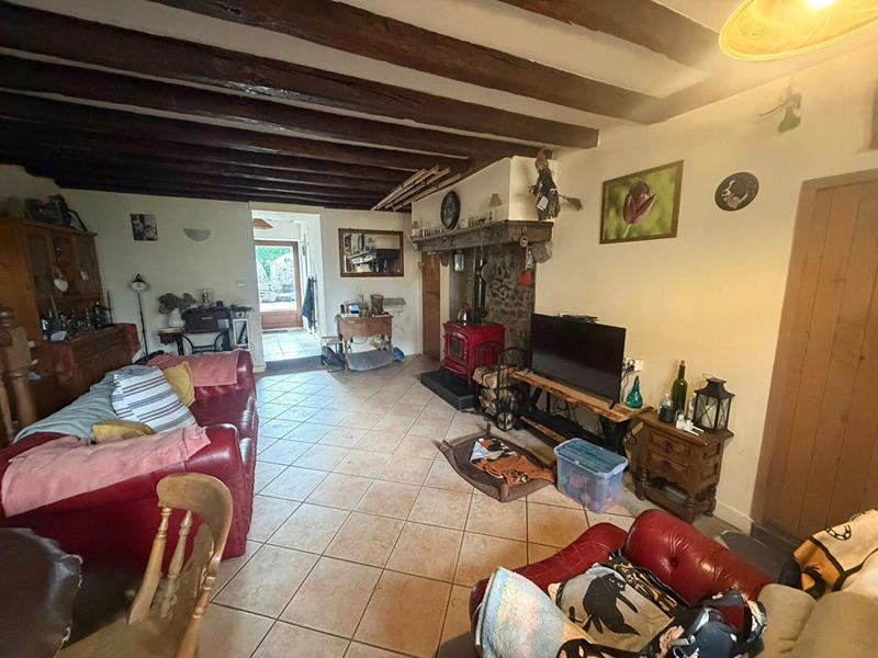 Maison - 101 m² - 7 pièces