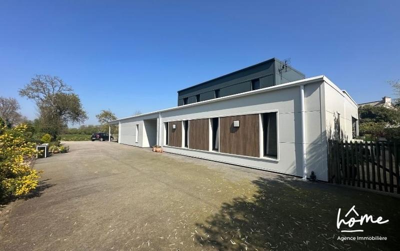 Maison contemporaine - 300 m² - 10 pièces