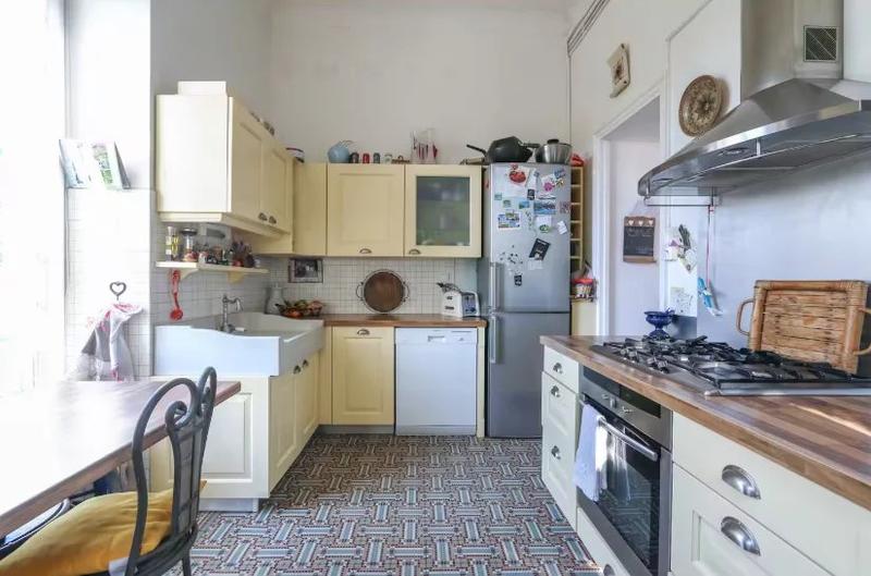 Appartement - 110 m² - 4 pièces