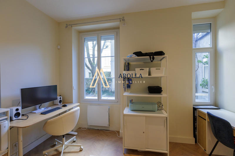 Appartement - 111 m² - 4 pièces