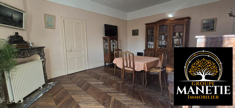 Maison - 226 m² - 12 pièces