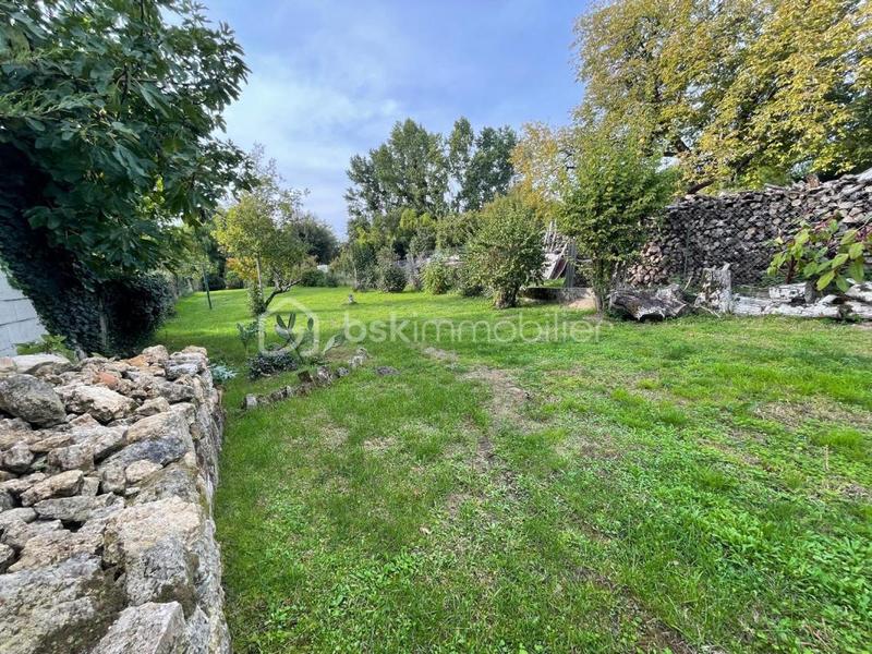 Maison en pierre - 77 m² - 4 pièces