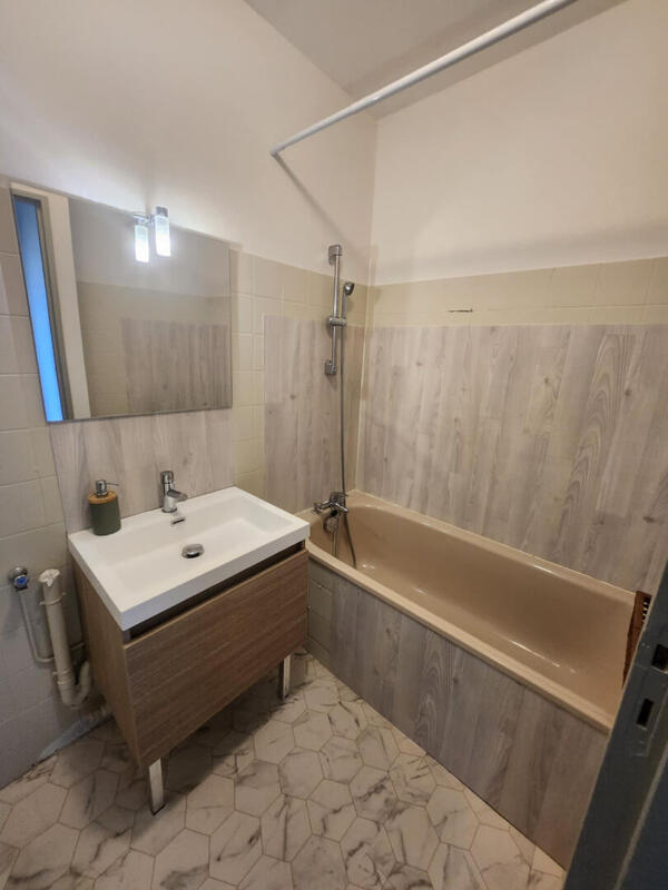 Appartement - 56 m² - 2 pièces