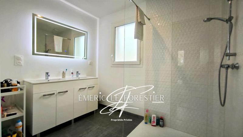 Maison - 101 m² - 5 pièces