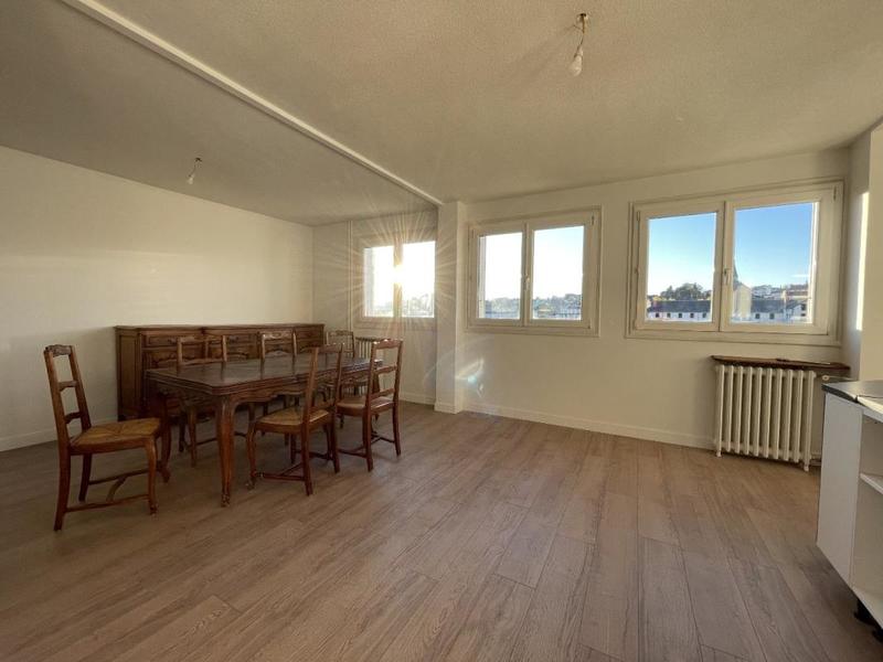 Appartement - 65 m² - 4 pièces