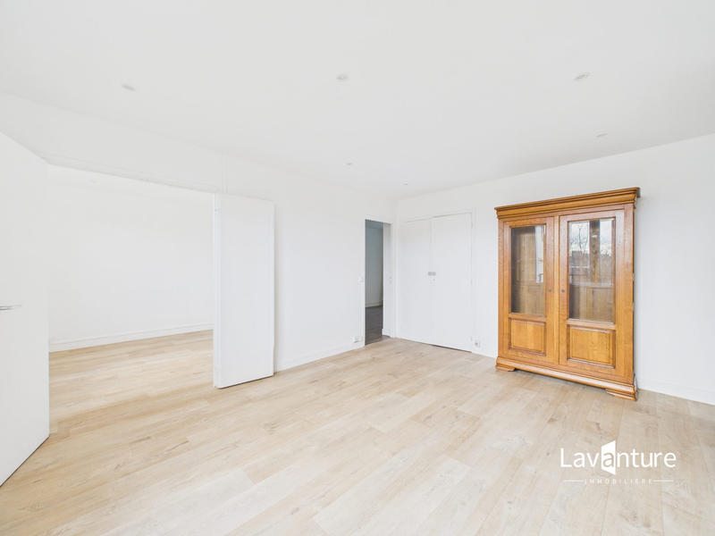 Appartement - 81 m² - 5 pièces