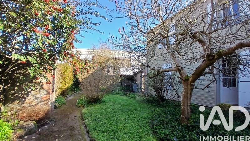 Maison - 142 m² - 8 pièces