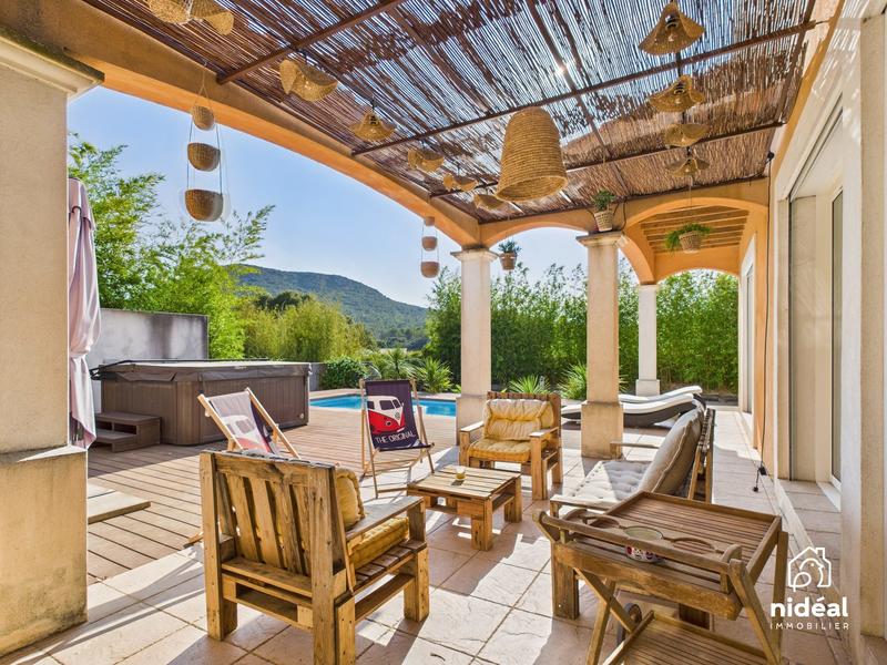 Villa - 172 m² - 5 pièces