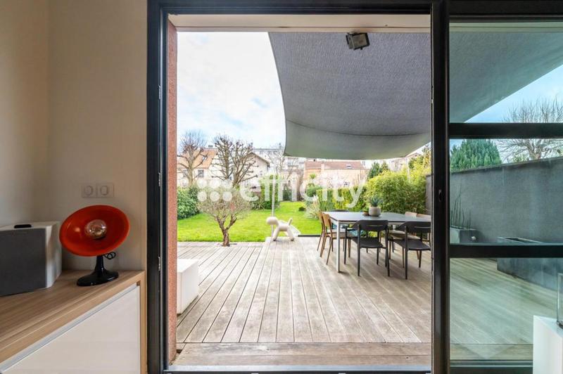 Maison - 175 m² - 7 pièces